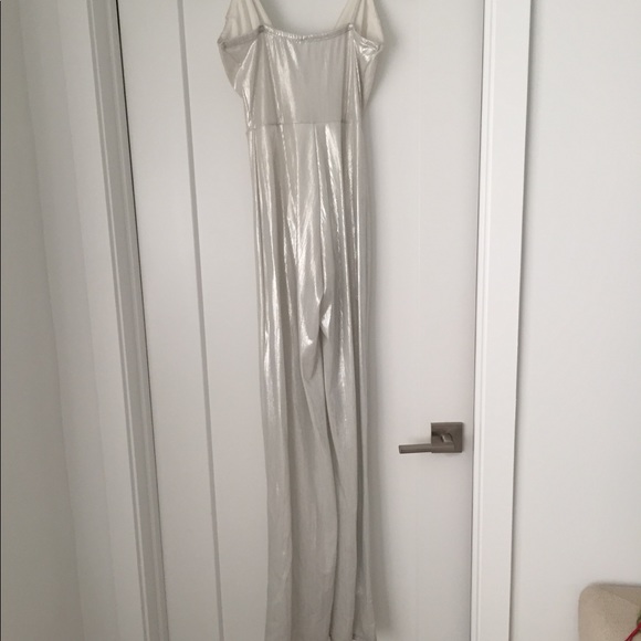 Silver jumpsuit - Picture 3 of 3